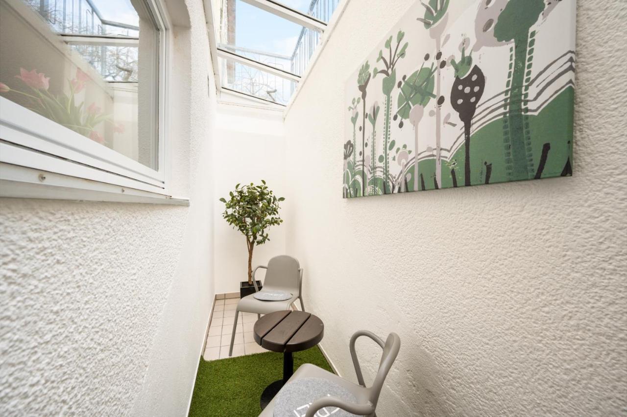 1Br 2Beds - Kleiner Privater Innenhof- Barrierefrei! -Frisch Saniert - Mozart Eins บีทิกไฮม์-บิสซิงเงน ภายนอก รูปภาพ