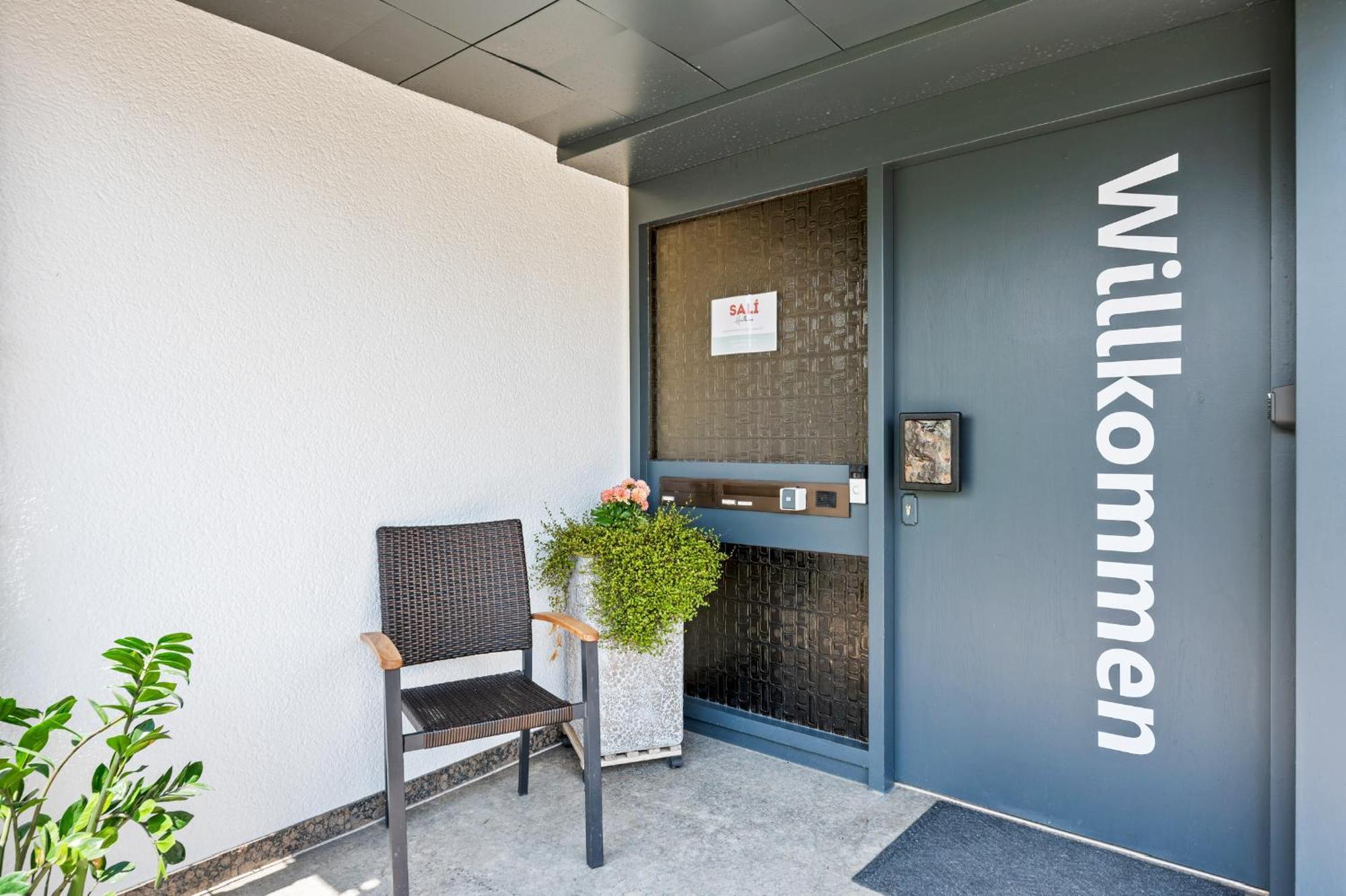 1Br 2Beds - Kleiner Privater Innenhof- Barrierefrei! -Frisch Saniert - Mozart Eins บีทิกไฮม์-บิสซิงเงน ภายนอก รูปภาพ